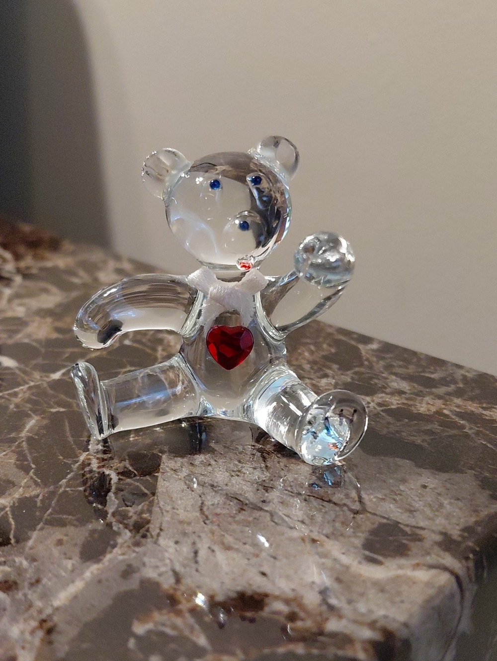 Glass Gallery Crystal Collection Hand Blown Hugs The Bear Best Friends Figurine